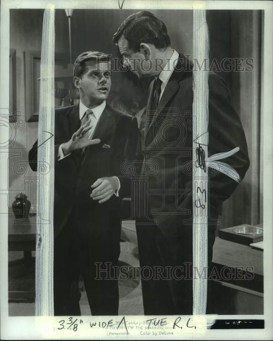 1967 Press Photo Actor Walter Matthau stars in "A Guide for the Married Man"