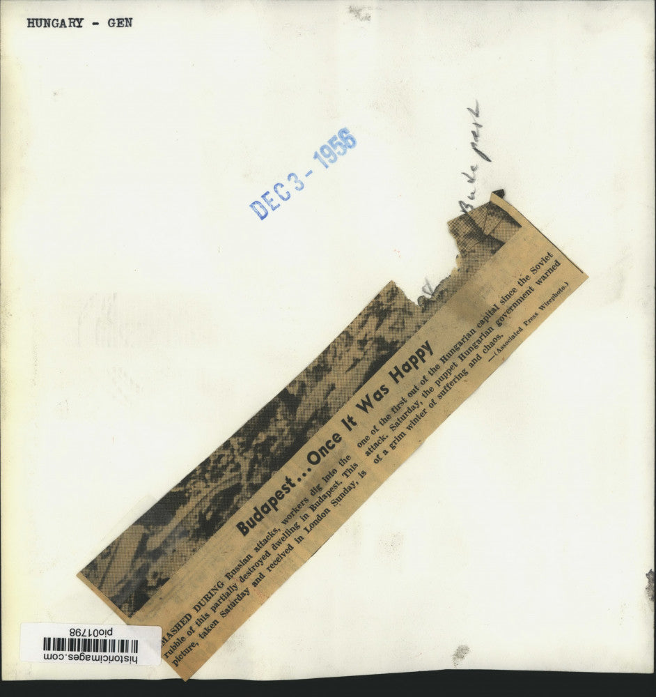 1956 Press Photo House in rubble after Russian attacks in Budapest, Hungary