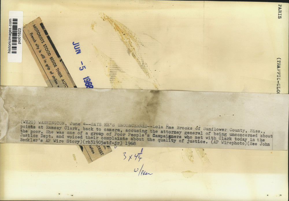 1968 Press Photo Cars in a traffic jam, Paris, France - pio01823