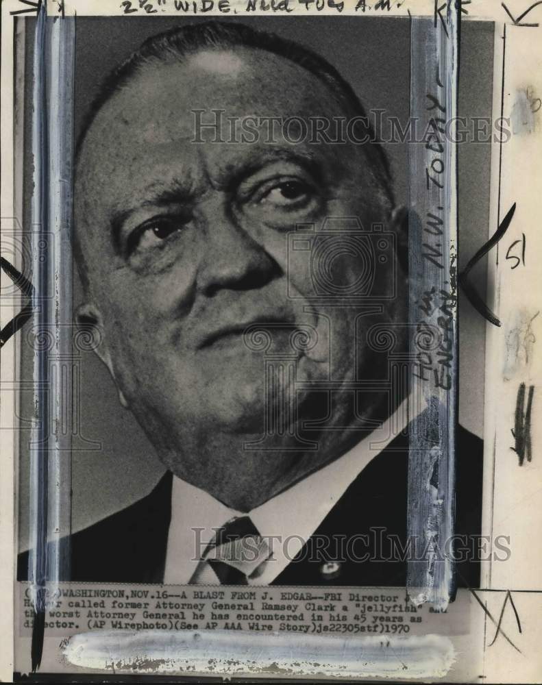 1970 Press Photo Candid shot of FBI director John Edgar Hoover giving side look
