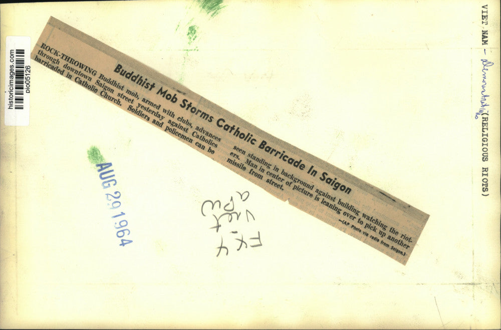 1964 Press Photo Buddhist demonstrators against Catholics, Saigon, Vietnam