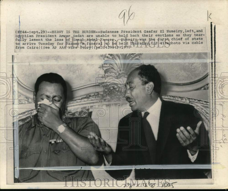 Load image into Gallery viewer, 1970 Press Photo Sudanese President Gaafar El Numeiry &amp; Egypt's Anwar Sadat
