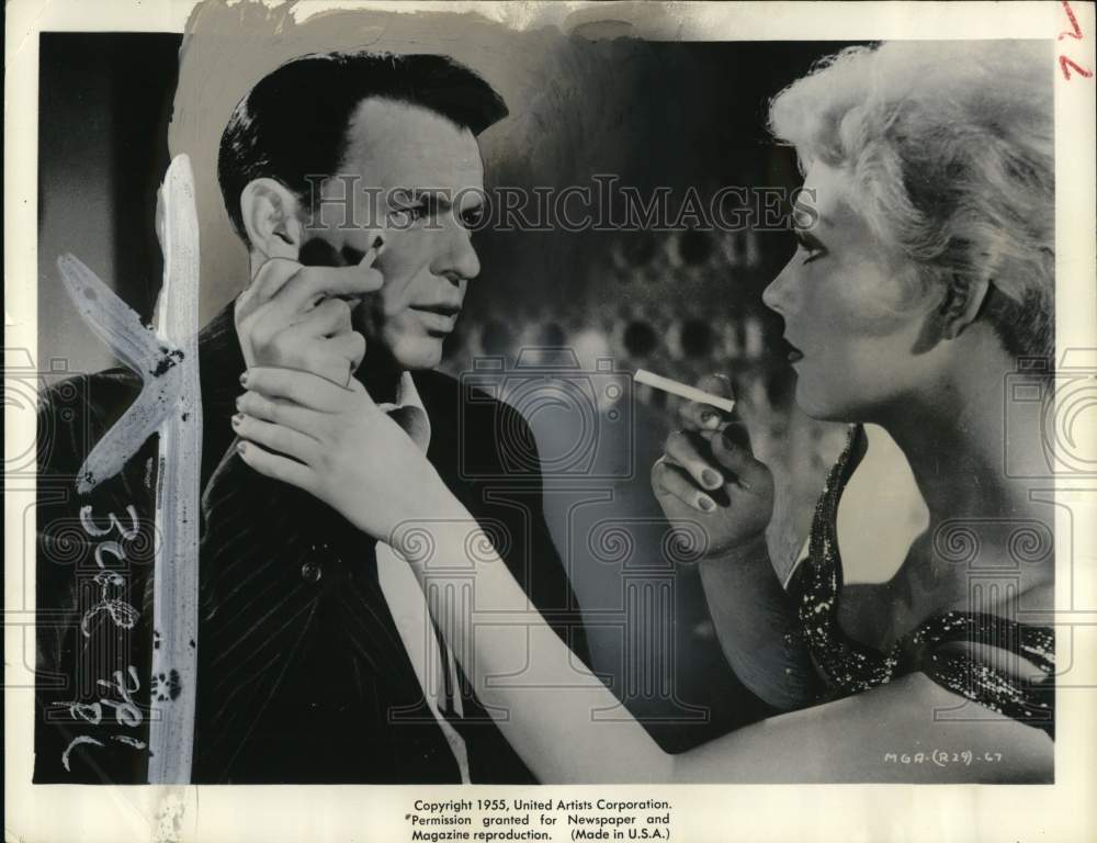 1955 Press Photo Actors Frank Sinatra & Kim Novak, "Man With the Golden Arm"