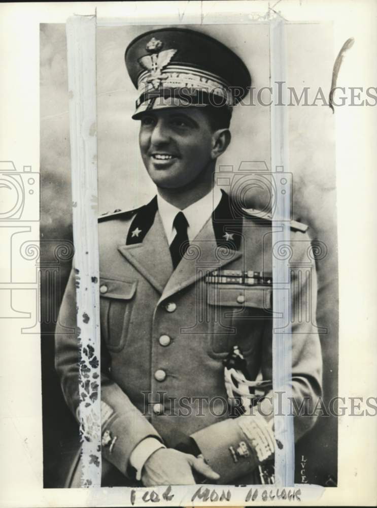 1943 Press Photo Crown Prince Umberto of Italy in his uniform - pio07410- Historic Images