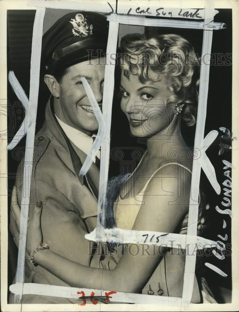 1958 Press Photo Actor Bob Cummings & Tania Velia, "Bob Cummings Show"