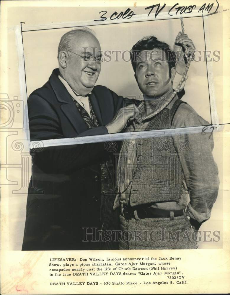 1961 Press Photo Announcer Don Wilson & Actor Phil Harvey in "Death Valley Days"- Historic Images