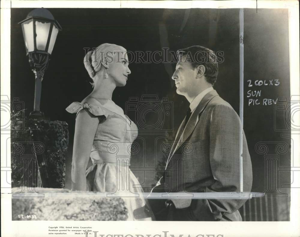 1956 Press Photo Actors Ingrid Tulean &amp; Robert Mitchum in &quot;Foreign Intrigue&quot;- Historic Images