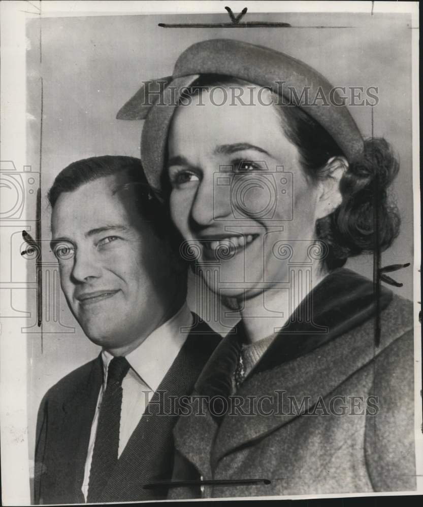 1949 Press Photo Marquess of Milford Haven &amp; Mrs. Romaine Simpson in New York- Historic Images