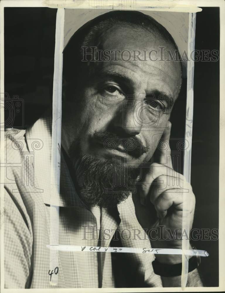 1963 Press Photo Mitch Miller, host of &quot;Sing Along With Mitch&quot; television show- Historic Images