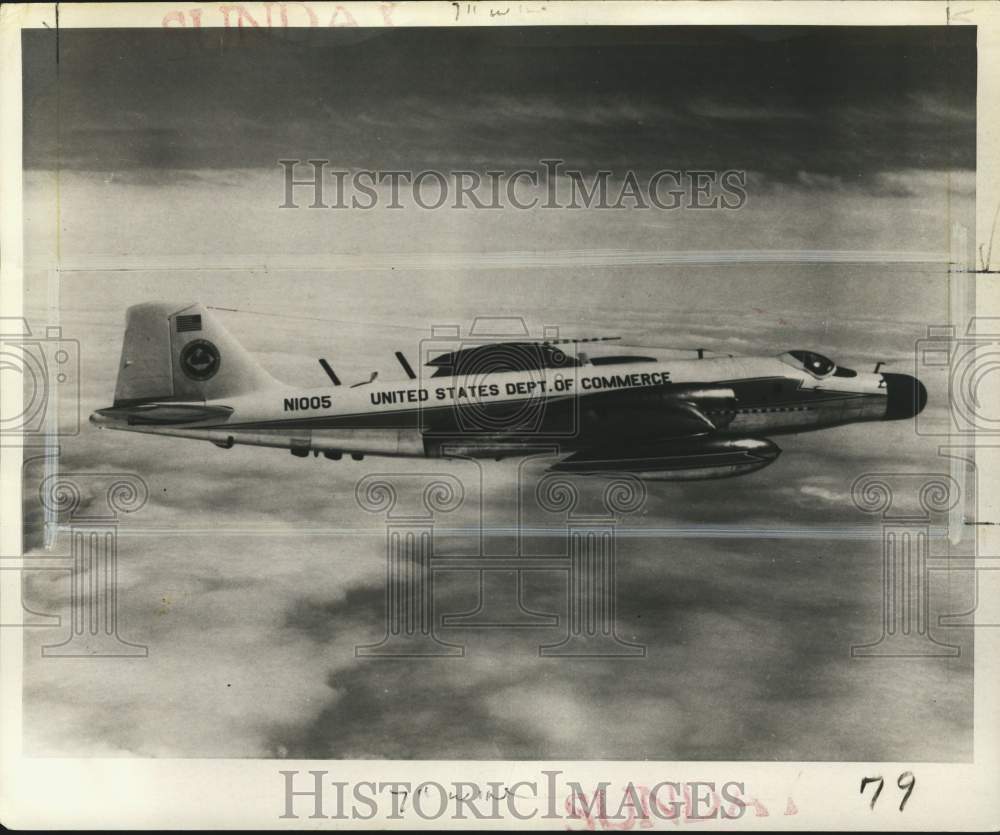 1969 Press Photo US Department of Commerce B-57 flies over the West Indies- Historic Images