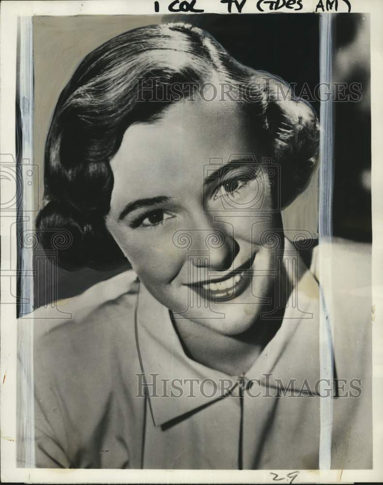 1961 Press Photo Actress Phyllis Thaxter stars in &quot;Bury Me Twice&quot; TV series- Historic Images