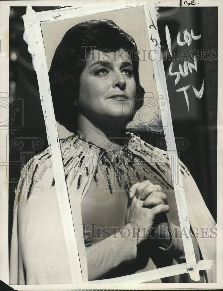 1963 Press Photo Singer Birgit Nilsson in &quot;Bell Telephone Hour&quot; television show- Historic Images