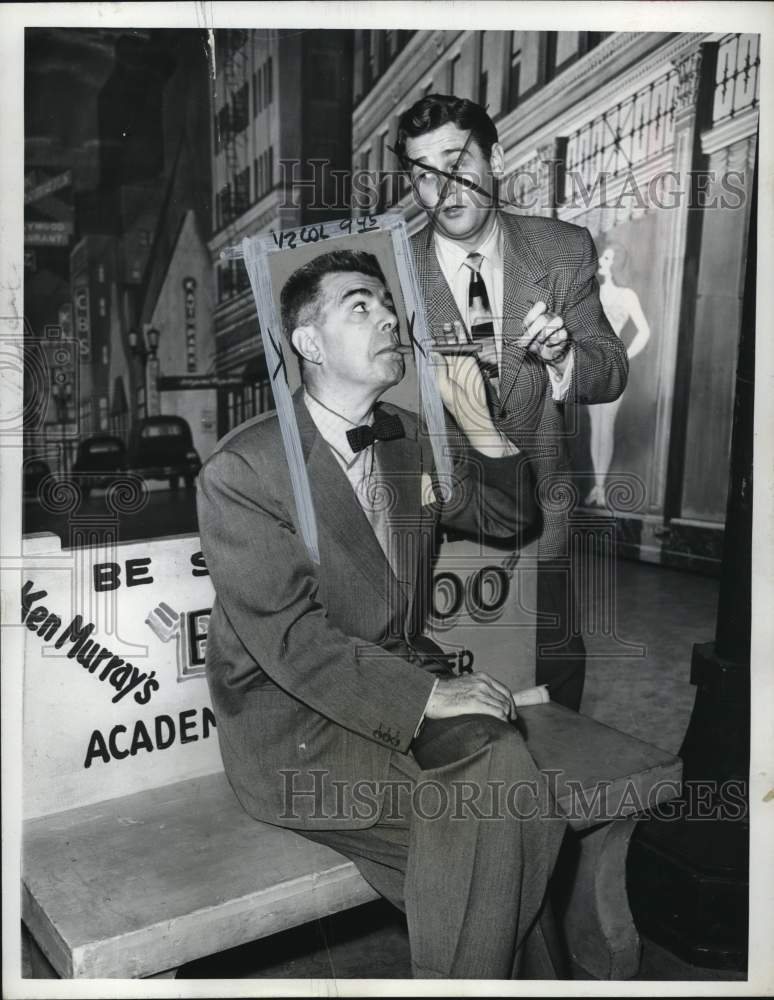 1953 Press Photo Ken Murray with costar in television scene - pio13382- Historic Images