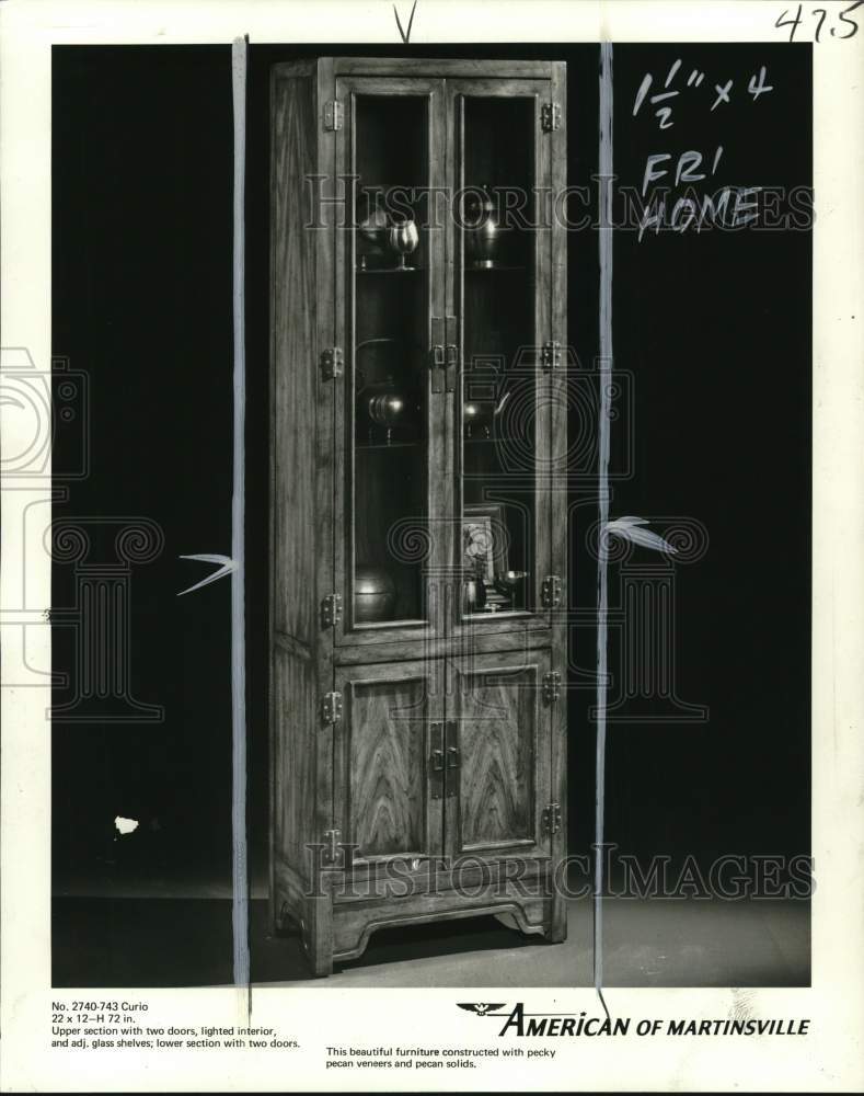 1975 Press Photo Curio cabinet from American of Martinsville - pio15896