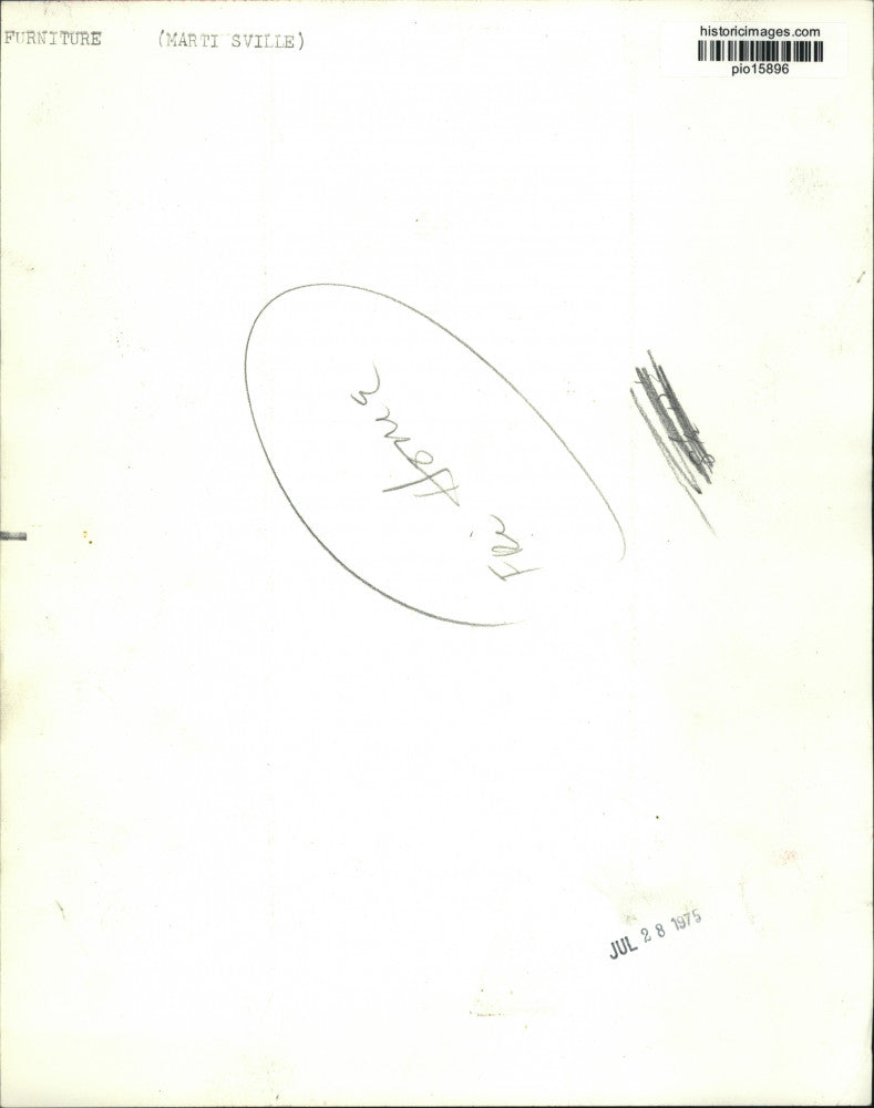 1975 Press Photo Curio cabinet from American of Martinsville - pio15896