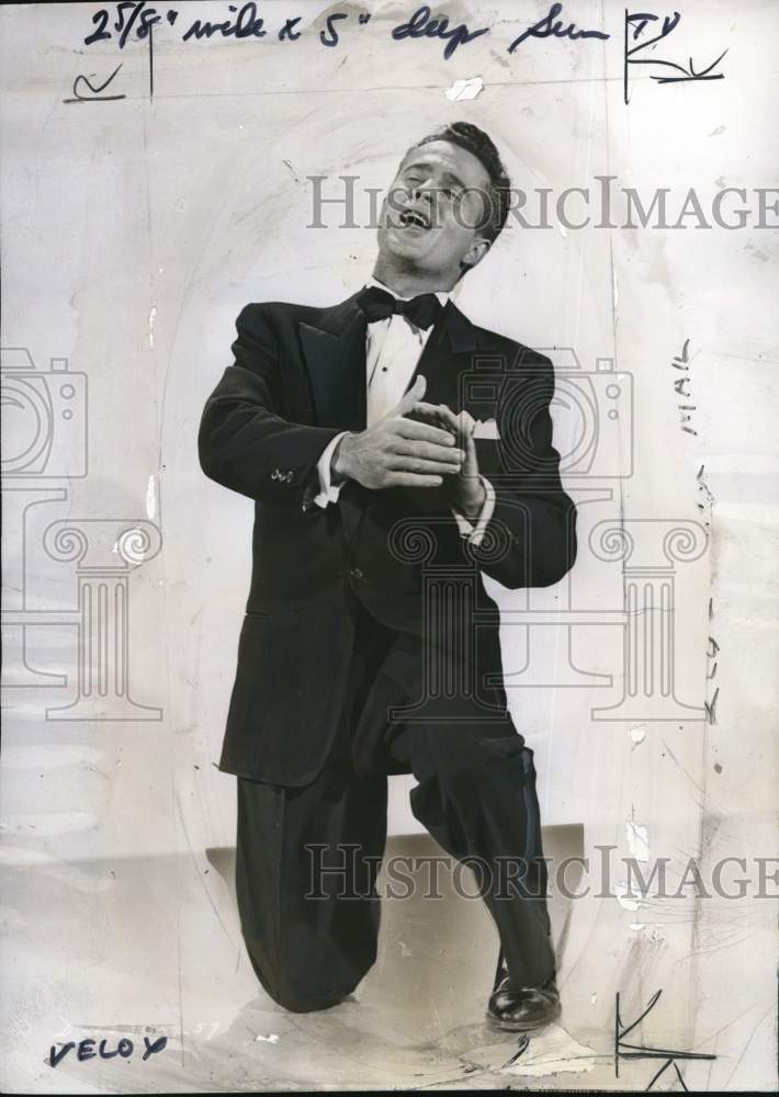 1947 Press Photo Actor Larry Parks stars in &quot;The Jolson Story&quot; - pio18568- Historic Images