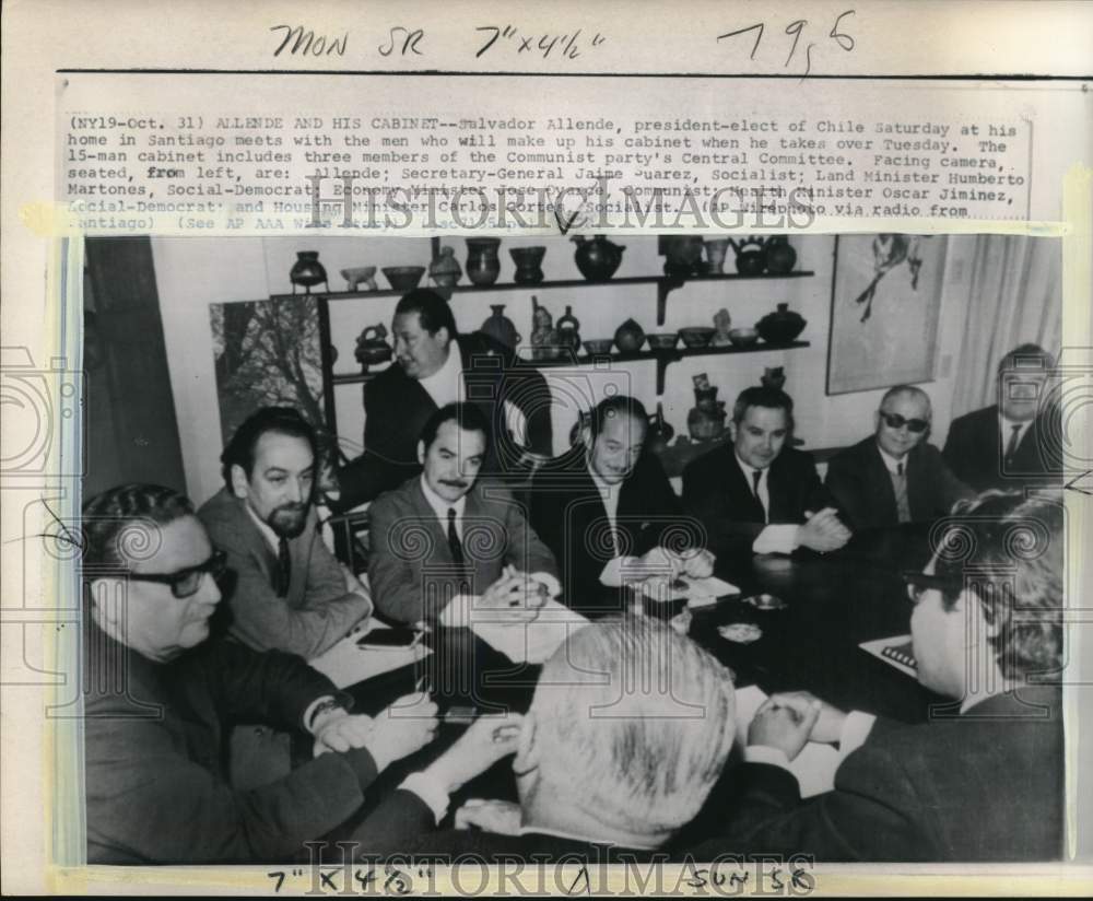 1970 Press Photo Chilean President-elect Salvador Allende with his cabinet- Historic Images