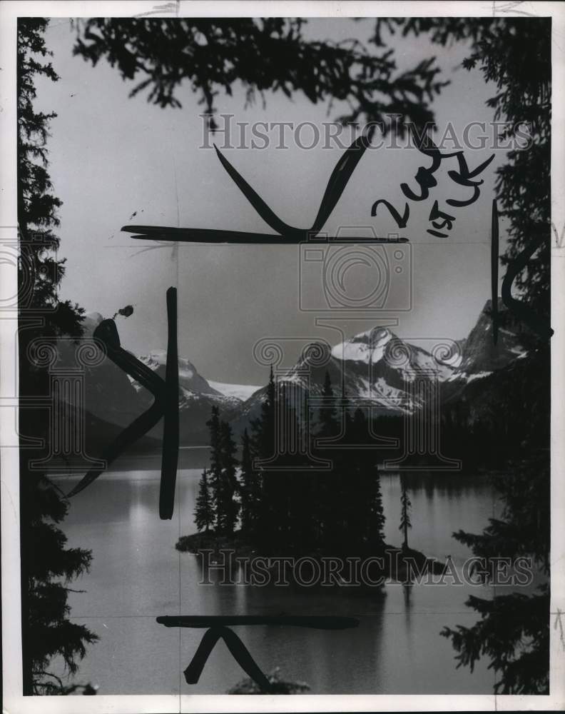 1956 Press Photo Maligne Lake in Jasper National Park, Alberta, Canada- Historic Images