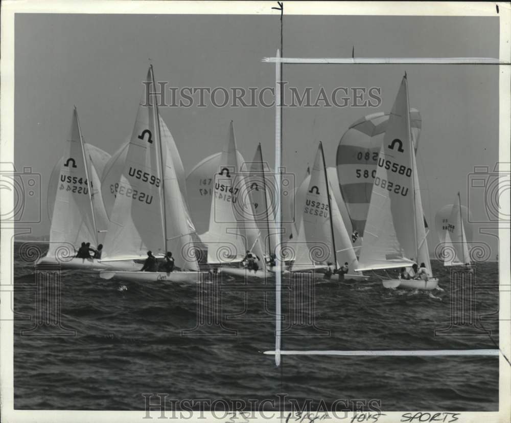 1976 Press Photo Robbie Haines and his sailboat win final race - pio22447- Historic Images