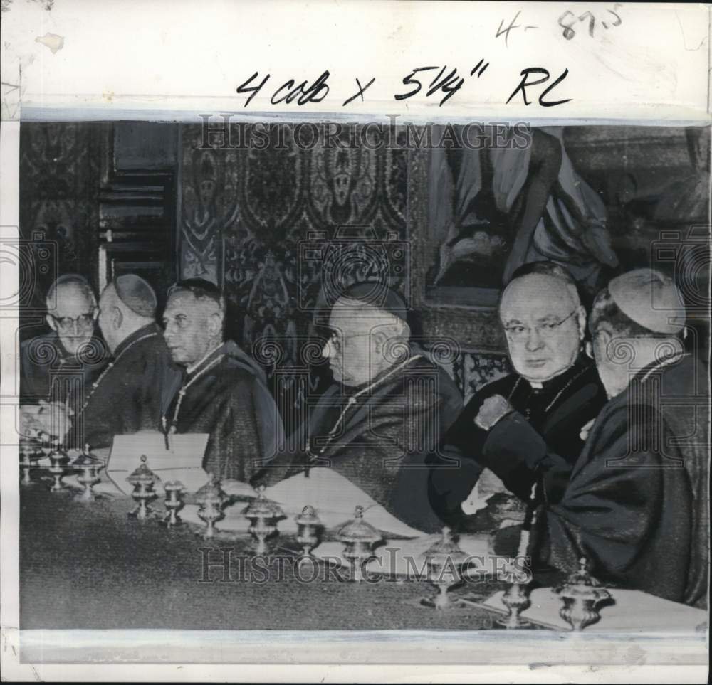 1958 Press Photo Francis Spellman &amp; fellow cardinals sit at table in Vatican- Historic Images