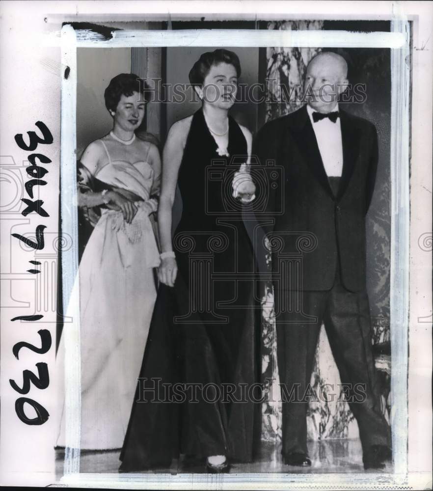 1959 Press Photo President Eisenhower, Donna Carla Gronchi &amp; Mrs John Eisenhower- Historic Images