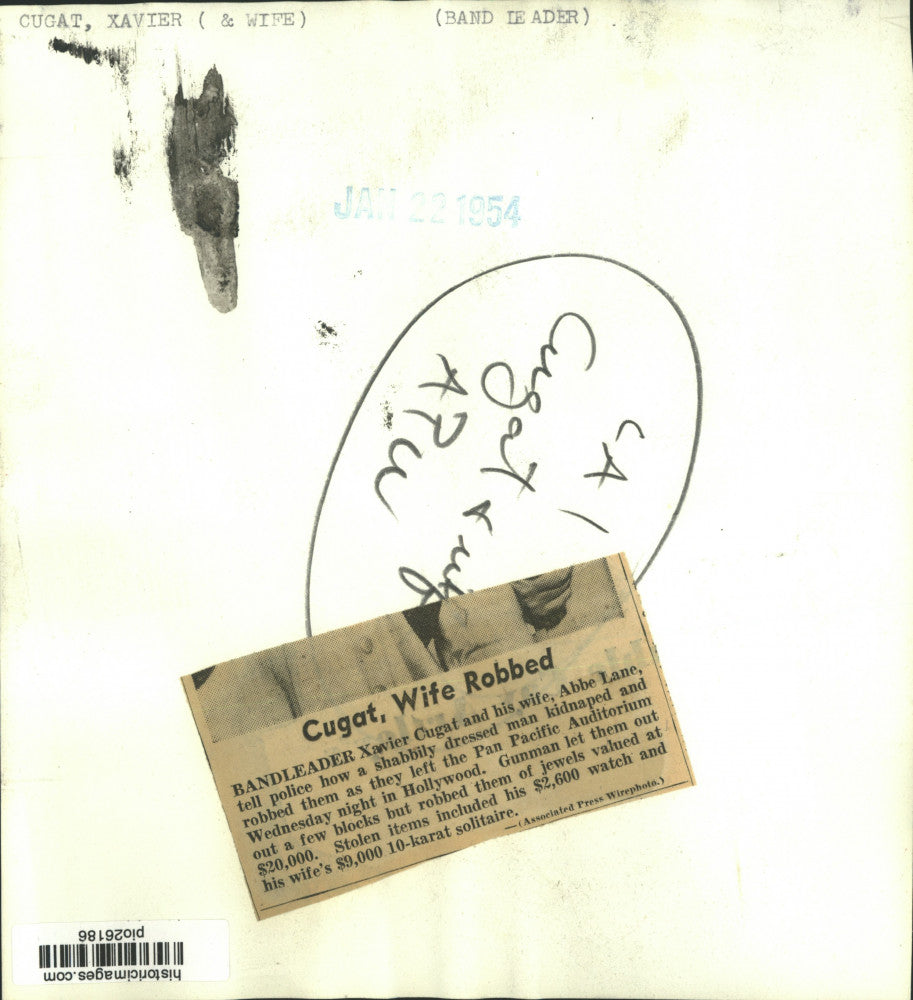 1954 Press Photo Robbery victims Xavier Cugat & wife Abbe Lane in California