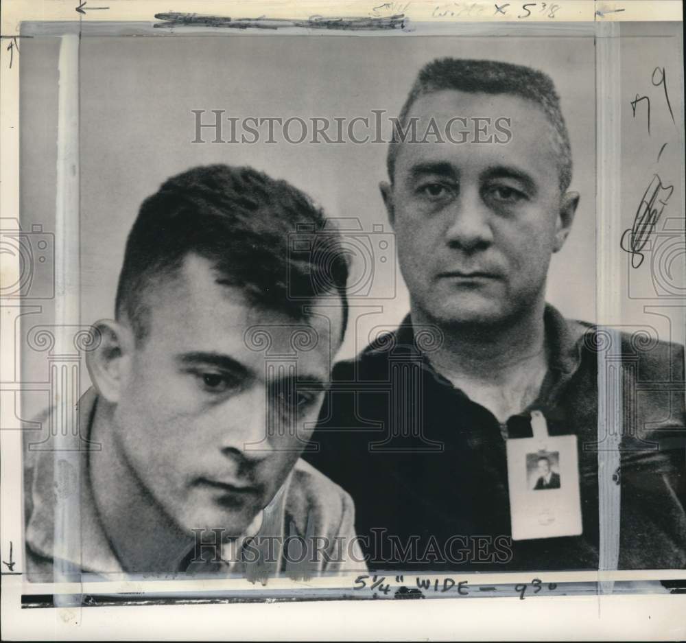 1965 Press Photo Astronauts Virgil Grissom & John Young at weather briefing- Historic Images