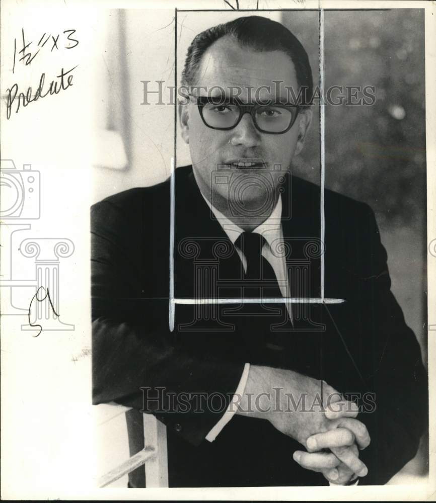 1970 Press Photo "Hamlet" Producer Paul Gregory - pio28490- Historic Images