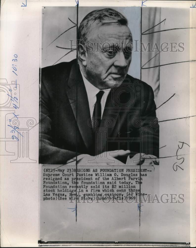 1969 Press Photo Ex-Albert Parvin Foundation President &amp; Justice William Douglas- Historic Images