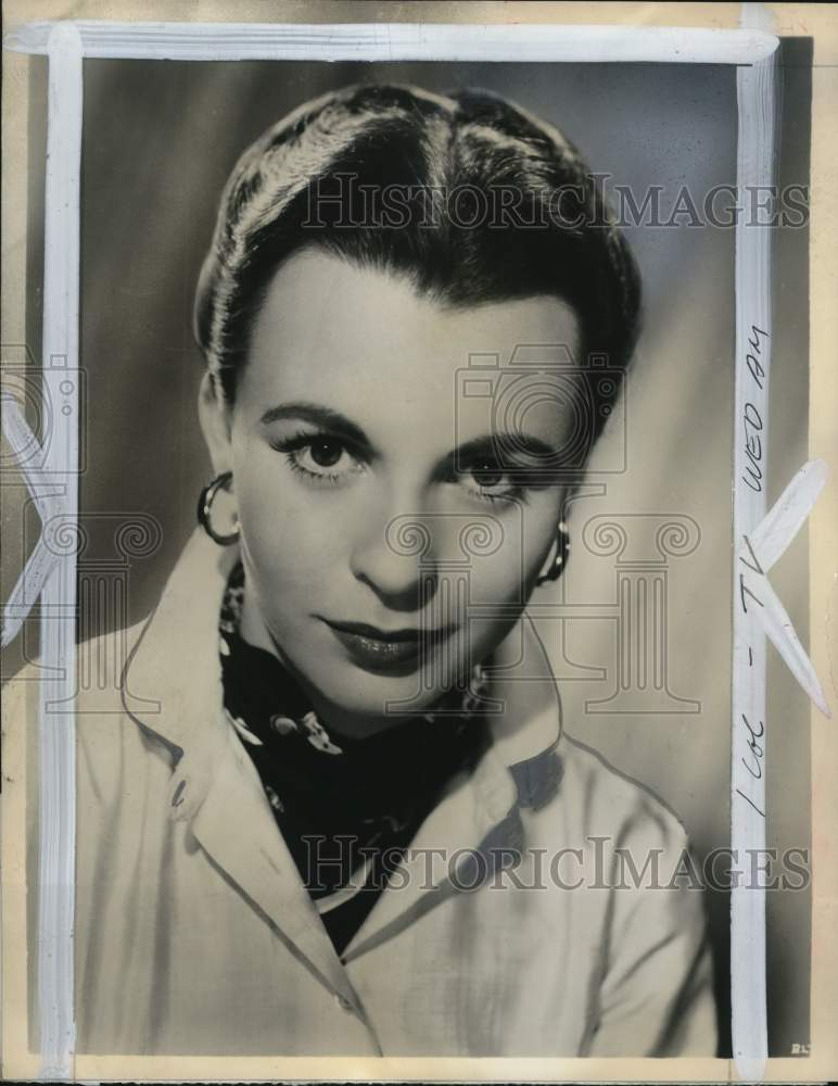 1956 Press Photo &quot;Producers&#39; Showcase&quot; actress Claire Bloom - pio29030- Historic Images