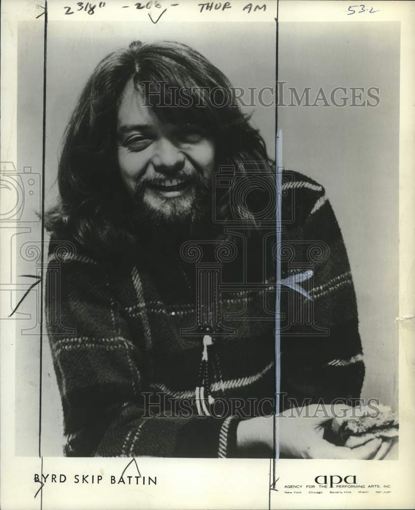 1975 Press Photo Entertainer Byrd Skip Battin - pio30285- Historic Images