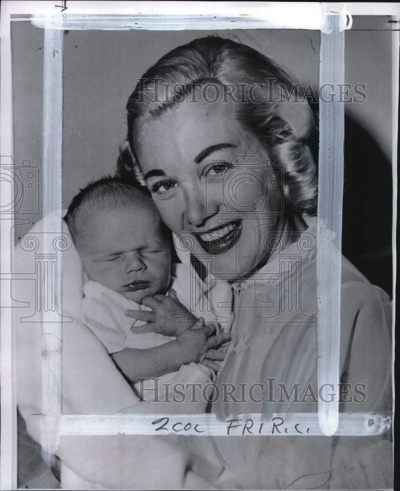1955 Press Photo Actress Jan Sterling holds her baby Adams Douglas - pio30487- Historic Images