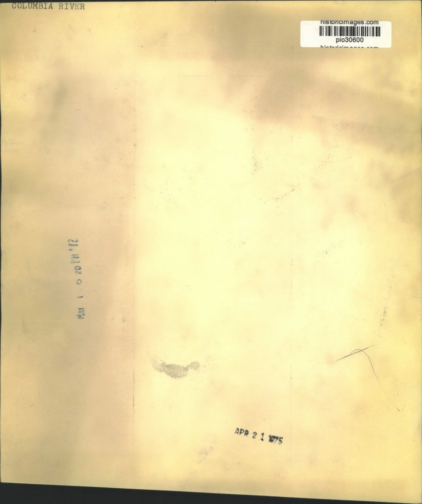 1971 Press Photo Sailboat sails on Columbia River by Mt. Hood in Portland, OR