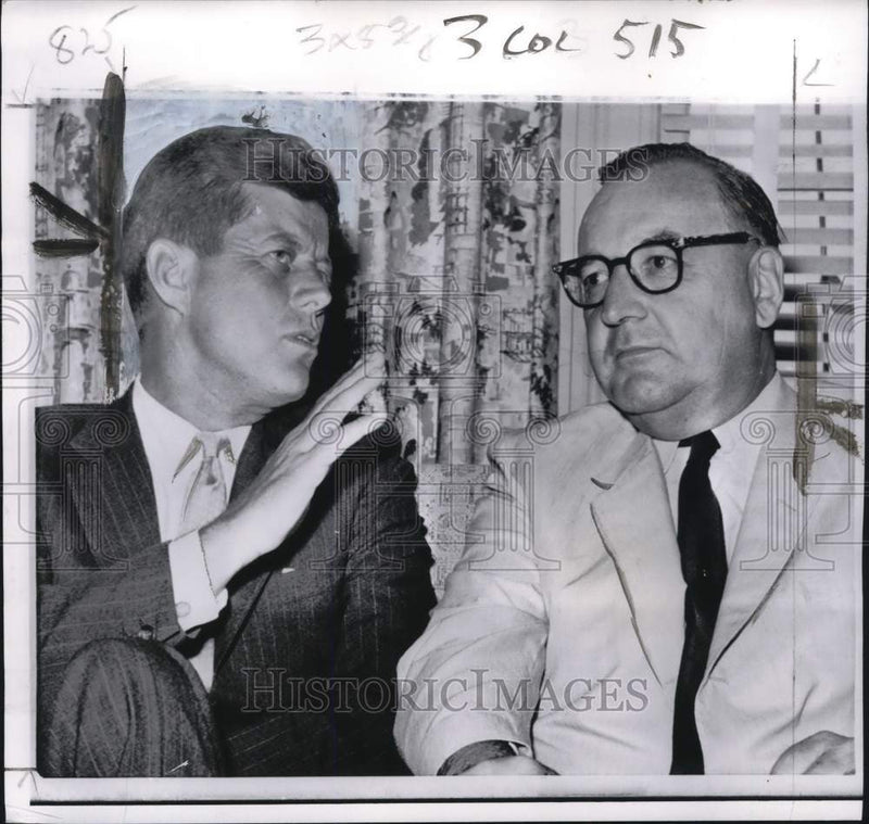 Load image into Gallery viewer, 1960 Press Photo Senator John Kennedy &amp; Governor Edmund Brown meet in CA
