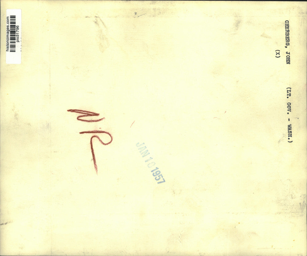 1956 Press Photo Emmett Anderson gives State Senate gavel to John Cherberg in WA