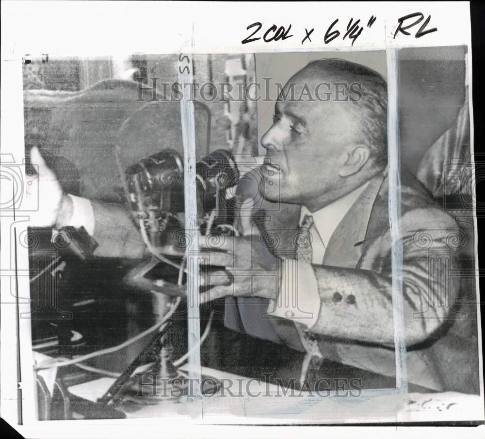 1961 Press Photo President Habib Bourguiba at a press conference in Tunisia