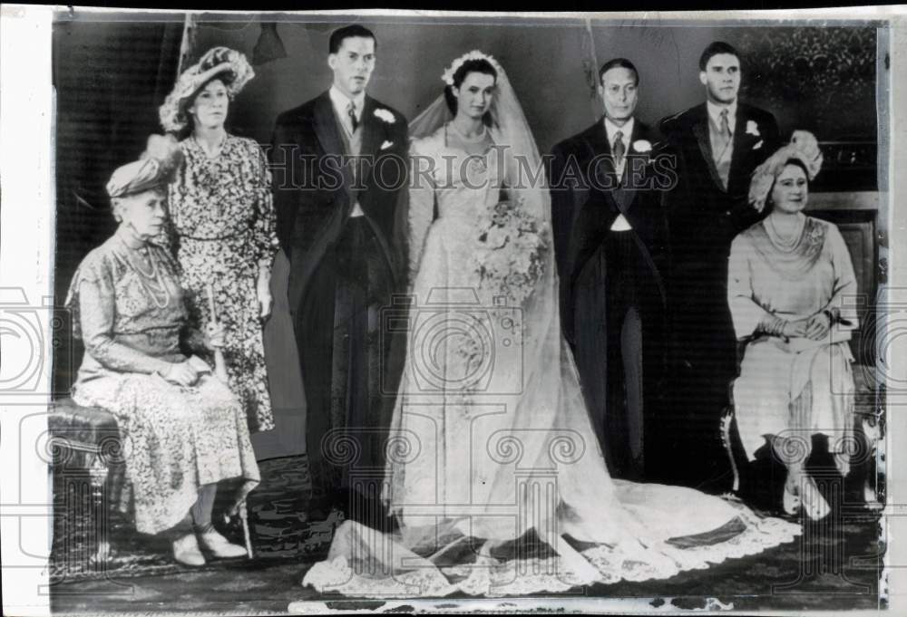 1948 Press Photo Earl of Harewood & England's Royal Family at St. James Palace