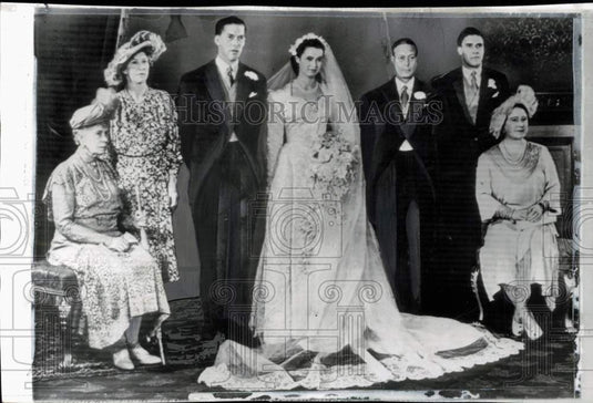 1948 Press Photo Earl of Harewood & England's Royal Family at St. James Palace