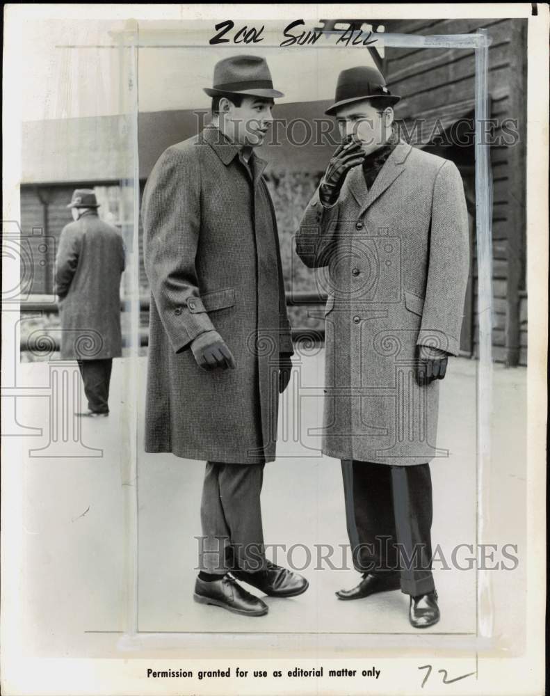 1960 Press Photo Men wear ensemble from fall collection - pio36982- Historic Images