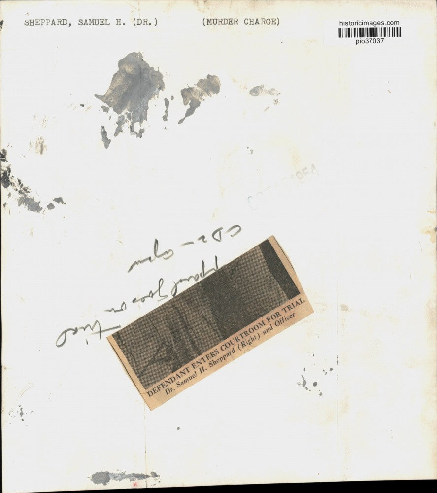 1954 Press Photo Alleged murderer Samuel H. Sheppard & officer at court