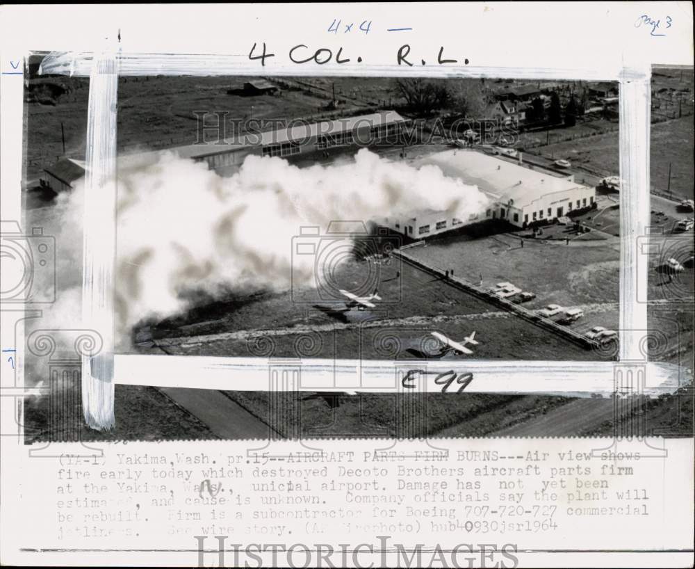 1964 Press Photo Burning building of Decoto Brothers firm in Yakima, Washington- Historic Images