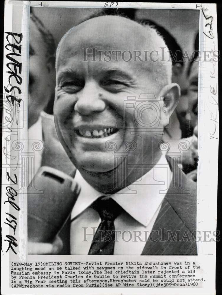 1960 Press Photo Russian Premier Nikita Khrushchev talks to newsmen in Paris- Historic Images