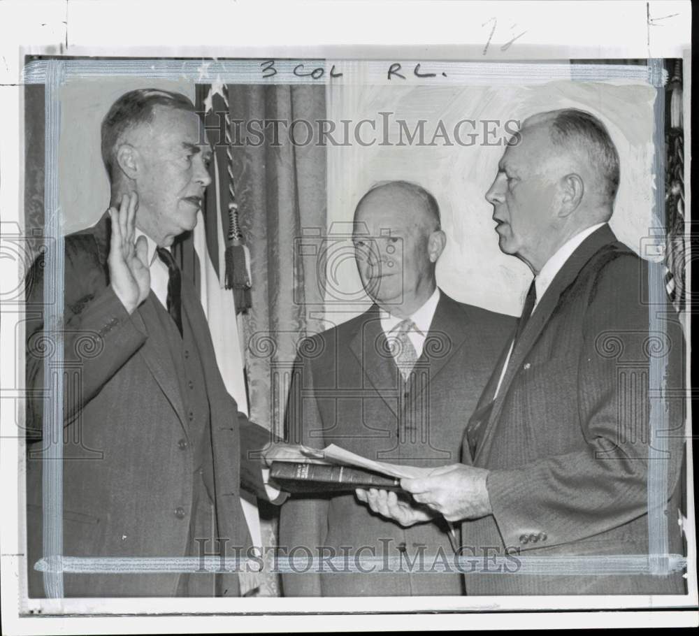 Press Photo State Secretary Christian Herter taking oath &amp; President Eisenhower- Historic Images