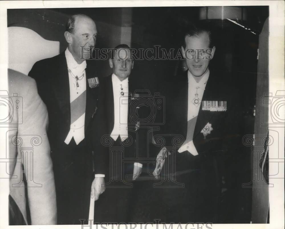 1955 Press Photo Dukes of Edinburgh & Beaufort at Olympic Association Banquet