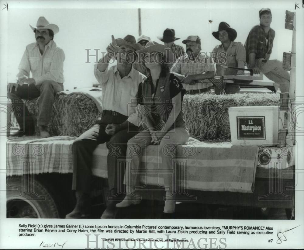 1985 Press Photo Actress Sally Field in "Murphy's Romance" Movie Scene