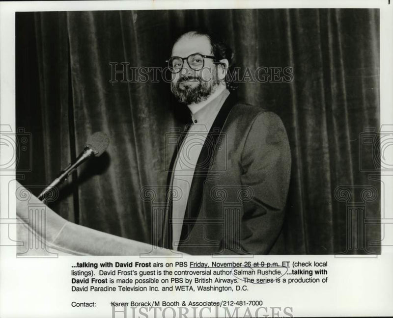Load image into Gallery viewer, 1993 Press Photo Author Salman Rushdie on "...talking with David Frost"
