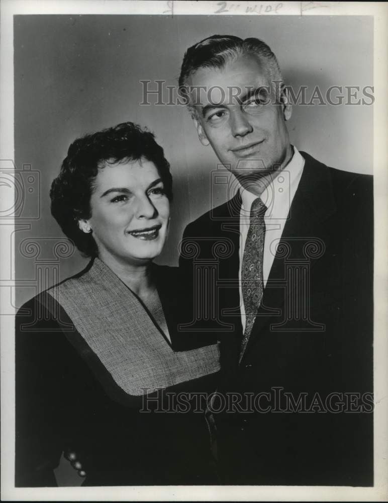 1956 Press Photo &quot;Conspiracy&quot; actors Mercedes McCambridge &amp; Shepperd Strudwick- Historic Images