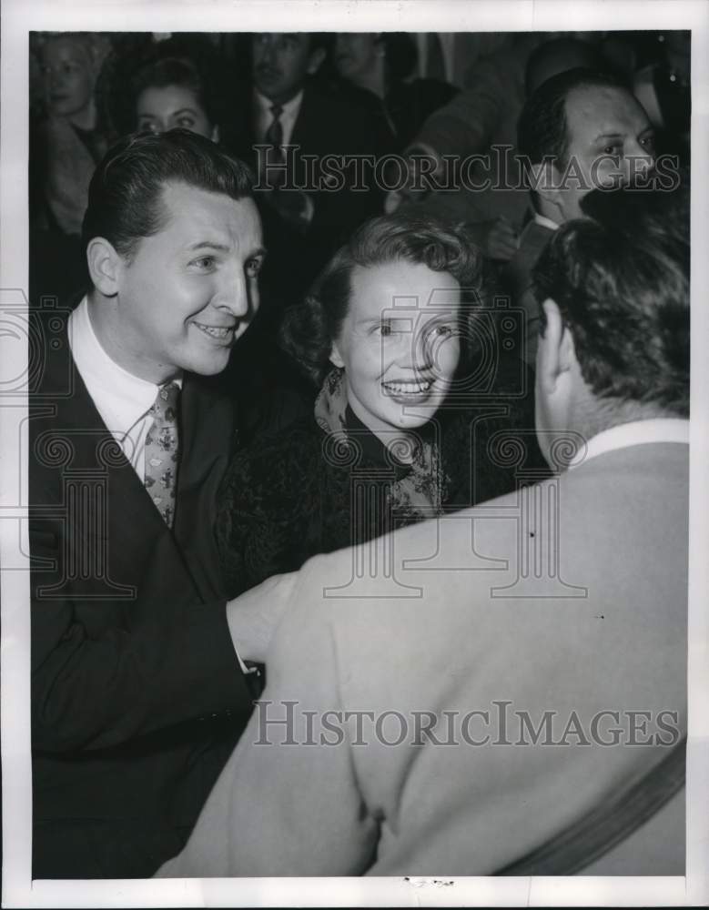 1950 Press Photo Eddie Bracken and wife, Connie, out in Hollywood. - pip21514- Historic Images