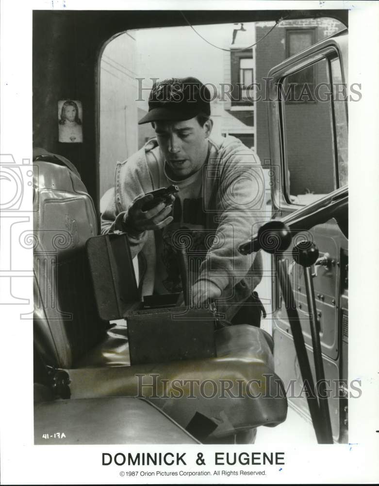 1987 Press Photo Actor Tom Hulce in "Dominick & Eugene" Film - pip24971- Historic Images