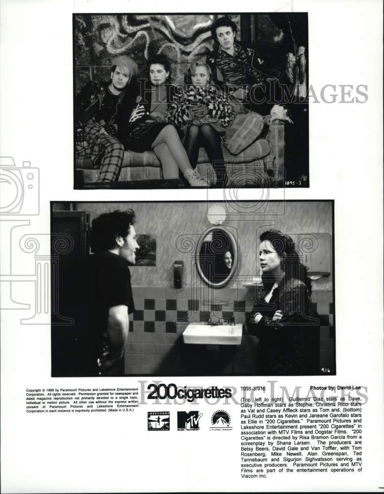 1999 Press Photo Scenes with Cast of &quot;200 Cigarettes&quot; - pip25468- Historic Images